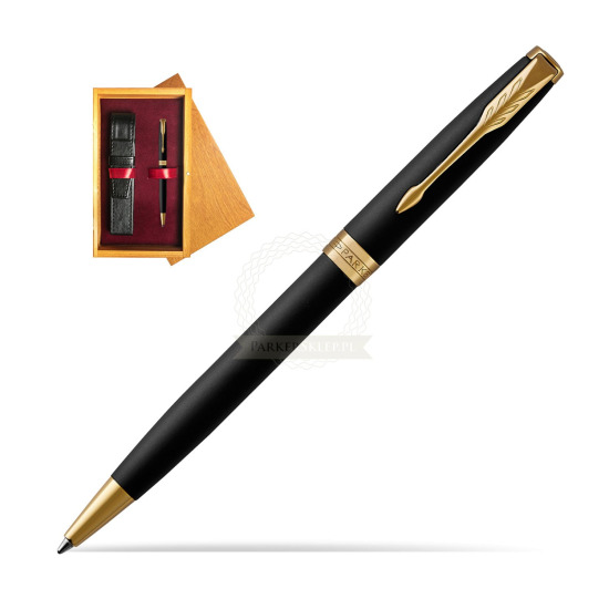 Parker Sonnet Matte Black Lacquer GT Kugelschreiber in single wooden box Honey Single Maroon