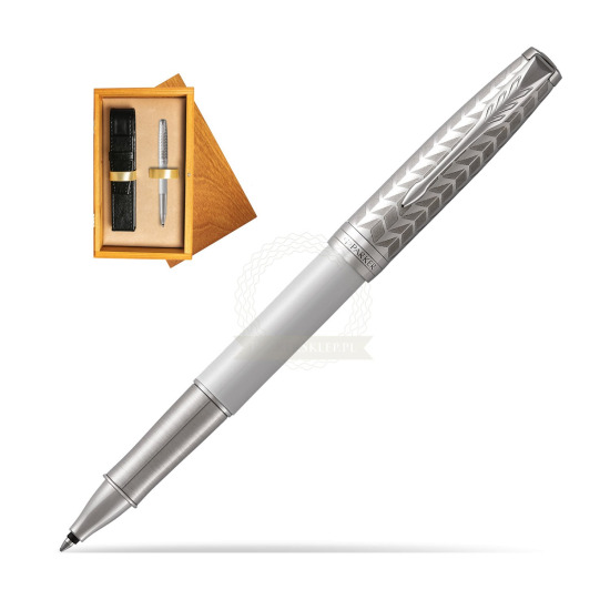 Parker Sonnet Metal & Pearl Lacquer CT Rollerball Pen in single wooden box Honey Single Ecru