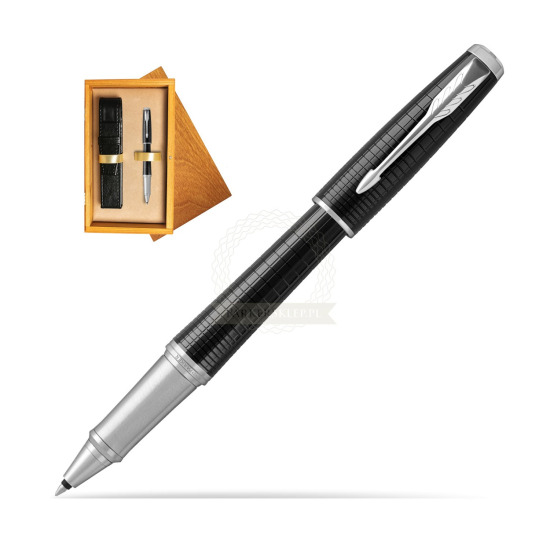 Parker Urban Premium Ebony Metal CT Rollerball Pen in single wooden box Honey Single Ecru