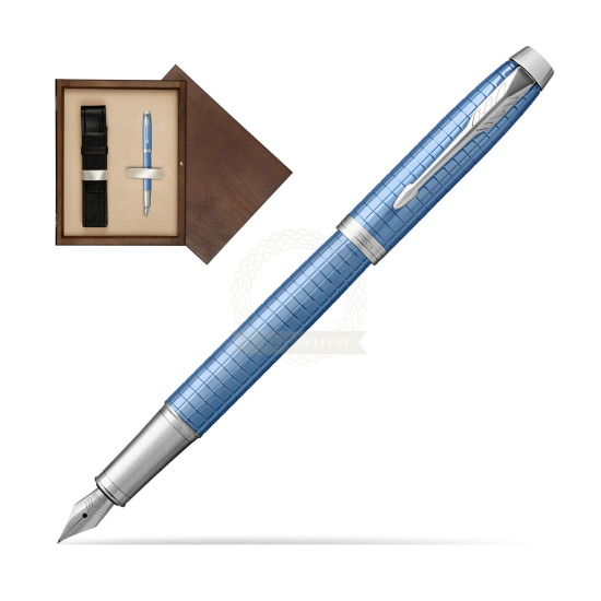 Parker IM Premium Blue CT Fountain Pen in single wooden box Wenge Single Ecru