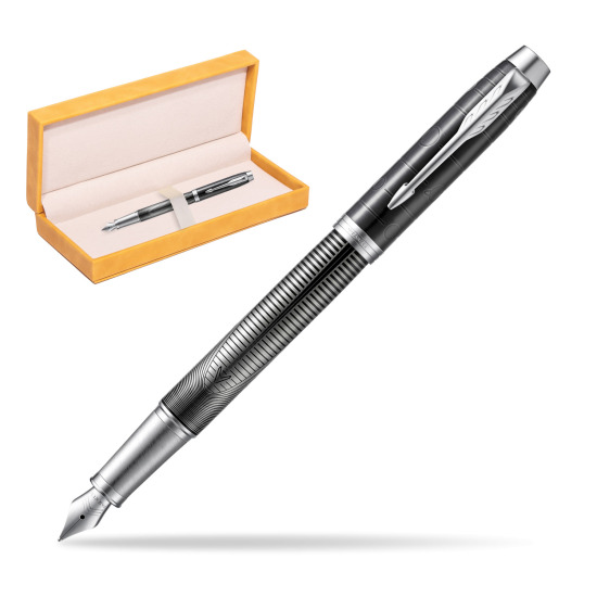 Parker IM Metallic Pursuit Fountain Pen. Special Edition in suede box yellow