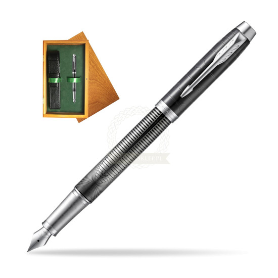 Parker IM Metallic Pursuit Fountain Pen. Special Edition in single wooden box Honey Single Green
