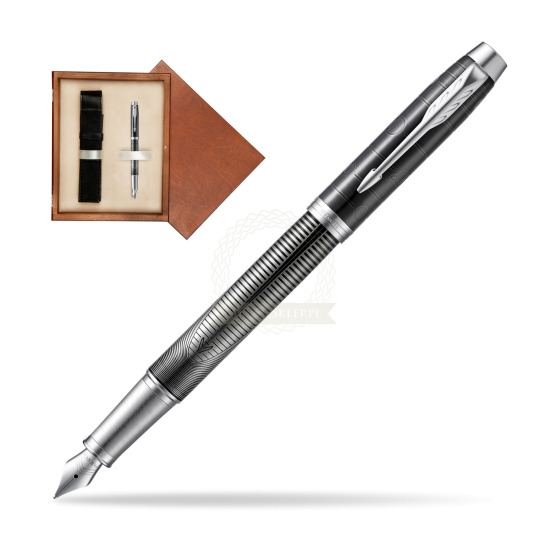 Parker IM Metallic Pursuit Fountain Pen. Special Edition in single wooden box Mahogany Single Ecru