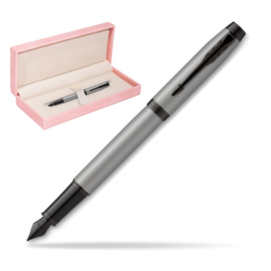 IM Achromatic Gray Fountain Pen in suede box pink