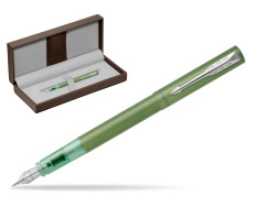 Parker Vector XL Green Fountain Pen in the brown leather box