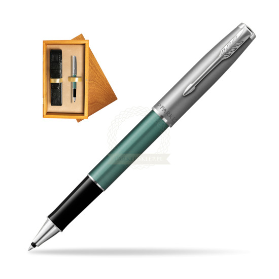 Parker Sonnet Sand Blasted Metal Green CT Rollerball Pen in single wooden box Honey Single Ecru