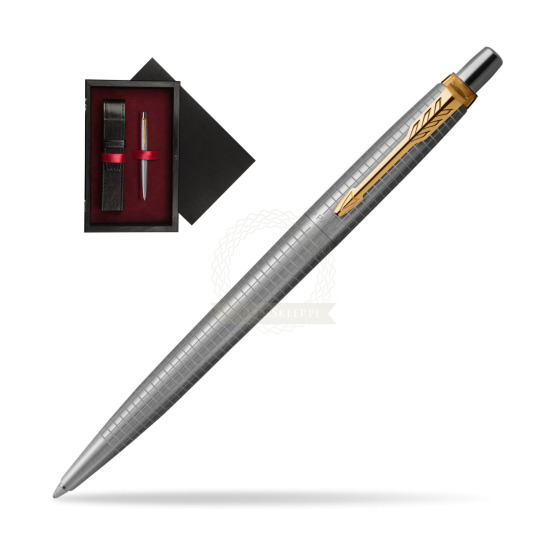 Jotter Premium 70TH ANNIVERSARY STEEL GT Ballpoint Pen in single wooden box Black Single Maroon