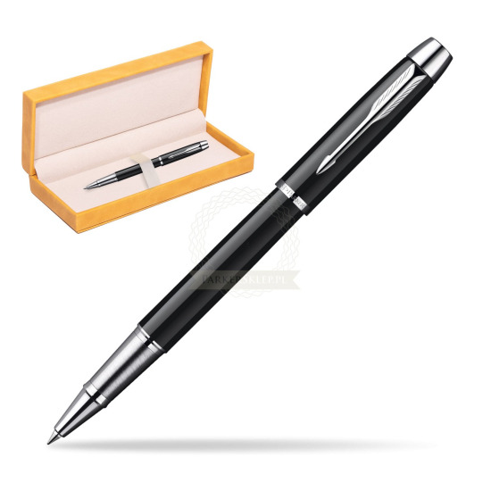 Parker IM Black Lacquer CT Rollerball in suede box yellow