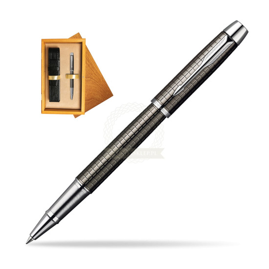 Parker IM Premium Deep Gun Metal Chiselled CT Rollerball Pen in single wooden box Honey Single Ecru