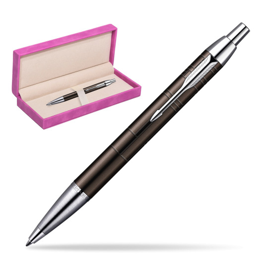 Parker IM Premium Metallic Brown Lacquer CT Penna a Sfera in suede box fuchsia