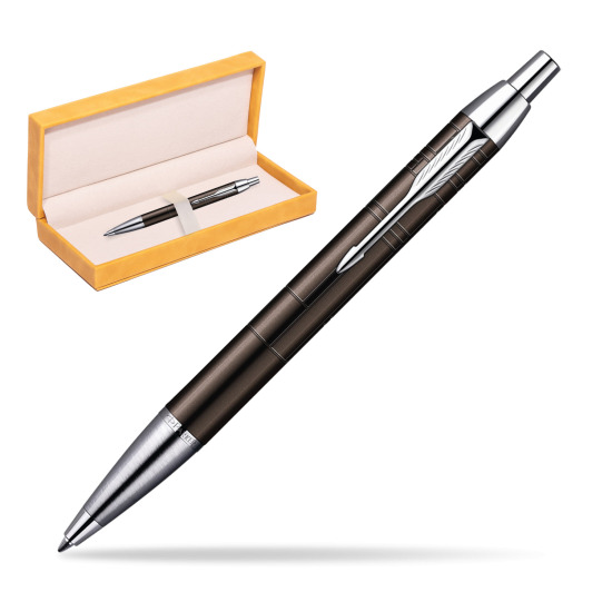 Parker IM Premium Metallic Brown Lacquer CT Penna a Sfera in suede box yellow