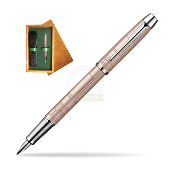 Parker IM Premium Metallic Pink Lacquer CT Fountain Pen in single wooden box Honey Single Green